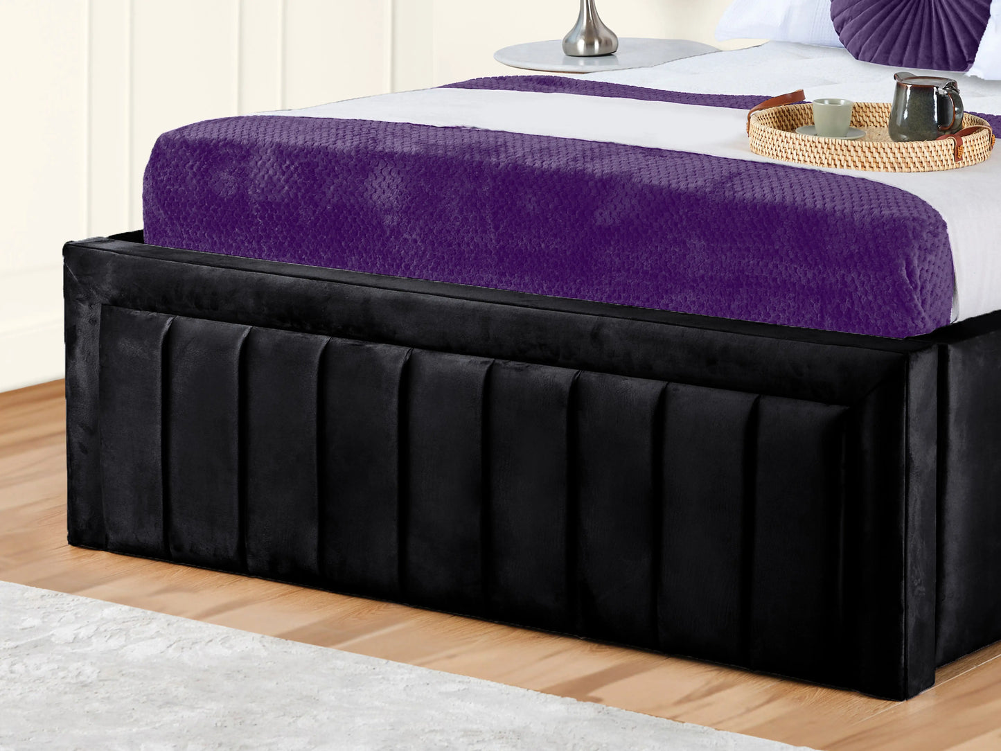 Grand panel Upholstered bed