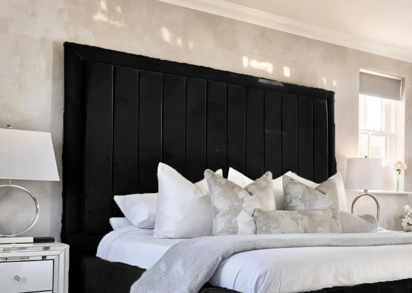 Geneva lined Upholstered Bed