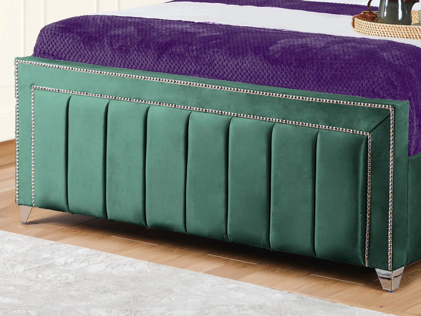 Serena Upholstered bed