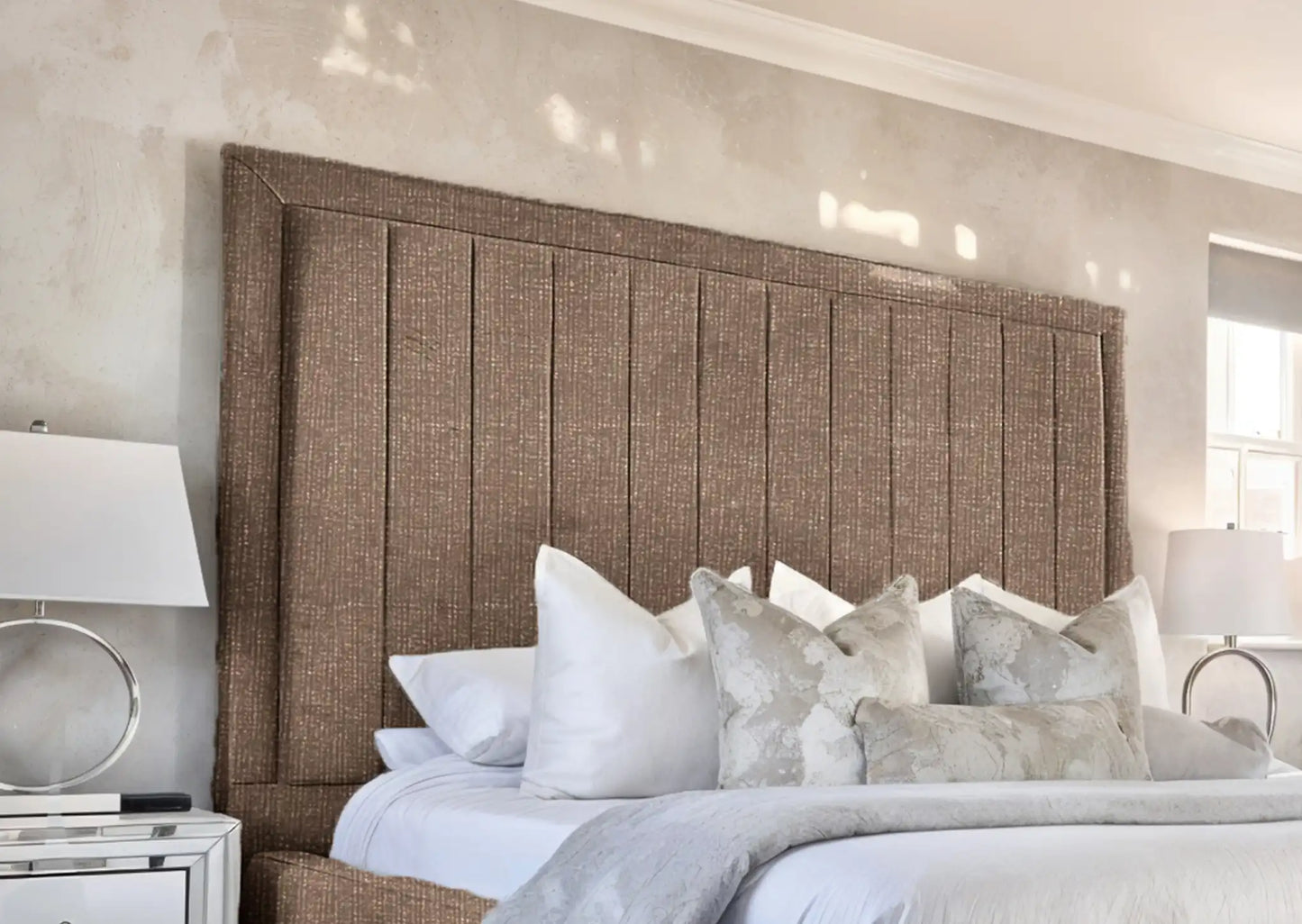 Geneva lined Upholstered Bed