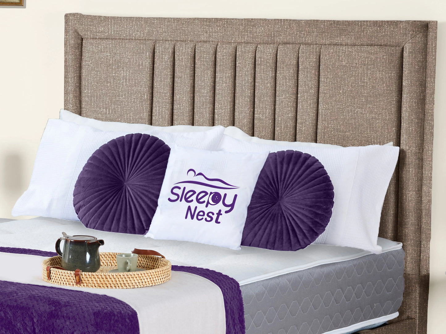 Cannas upholstered bed