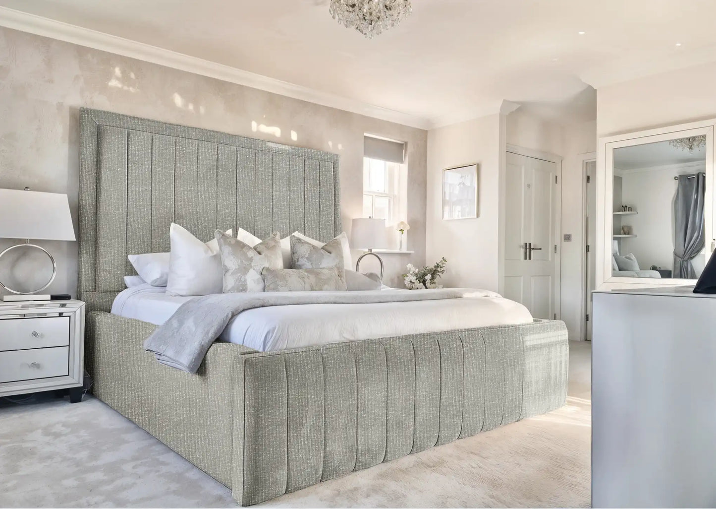 Geneva lined Upholstered Bed
