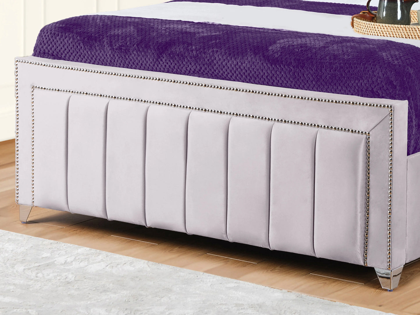 Serena Upholstered bed