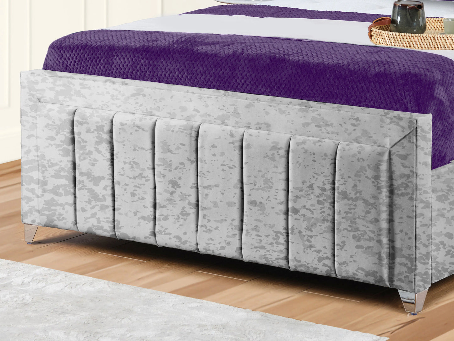 Sierra upholstered Bed