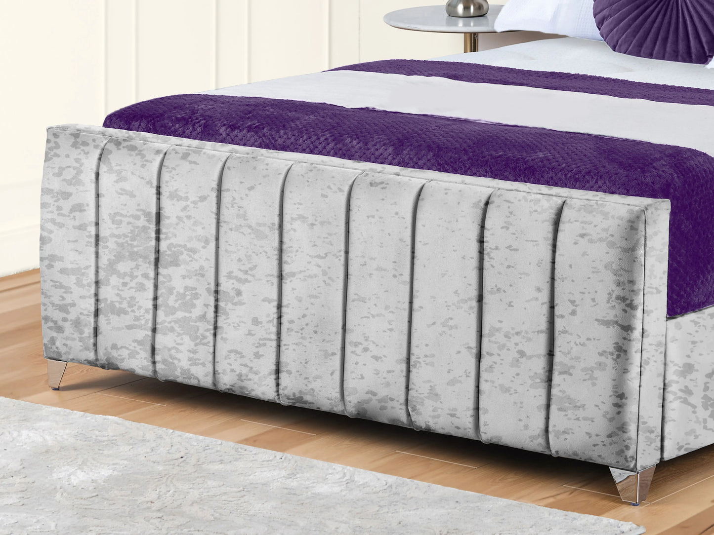 Lisburn Upholstered bed
