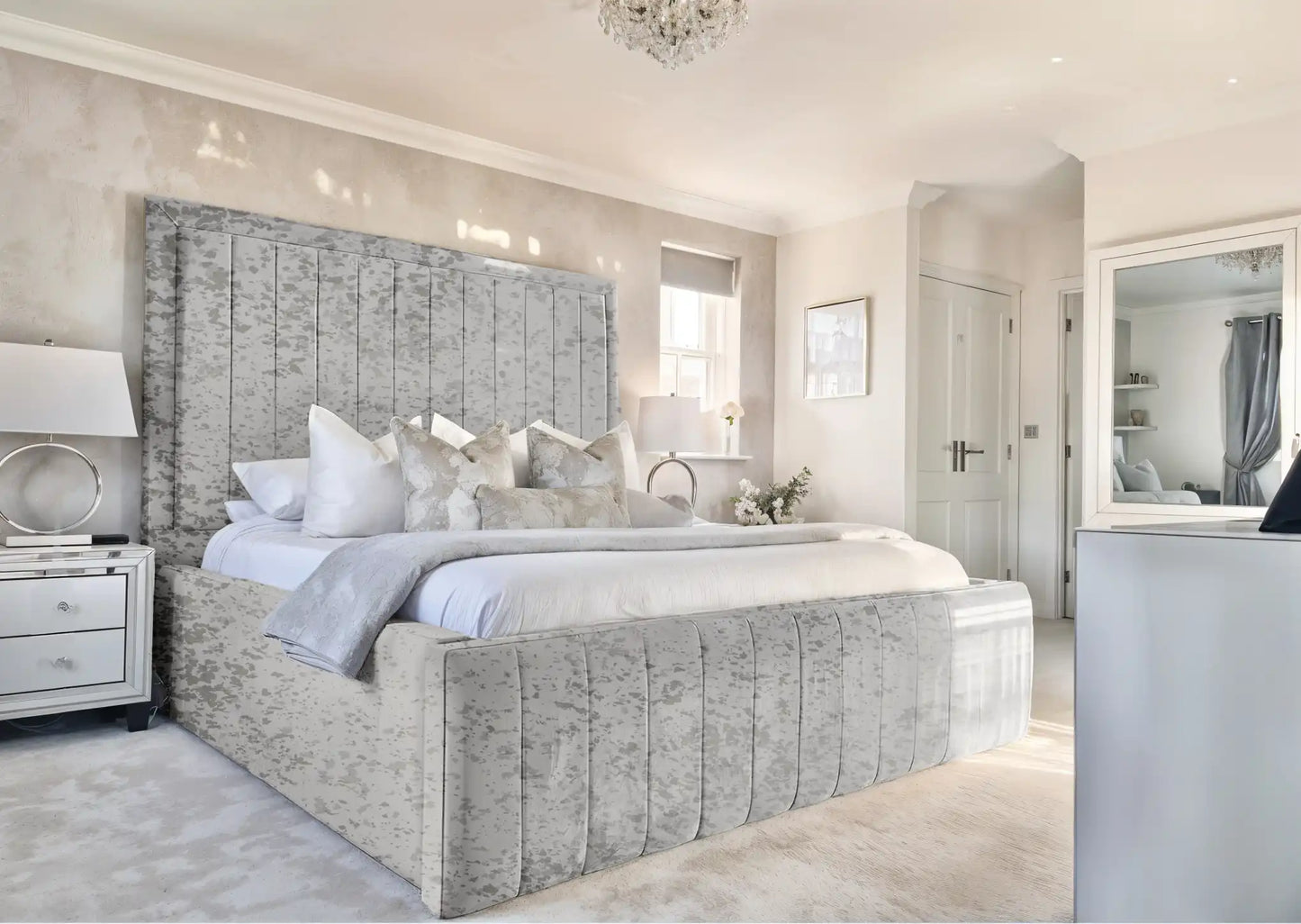 Geneva lined Upholstered Bed