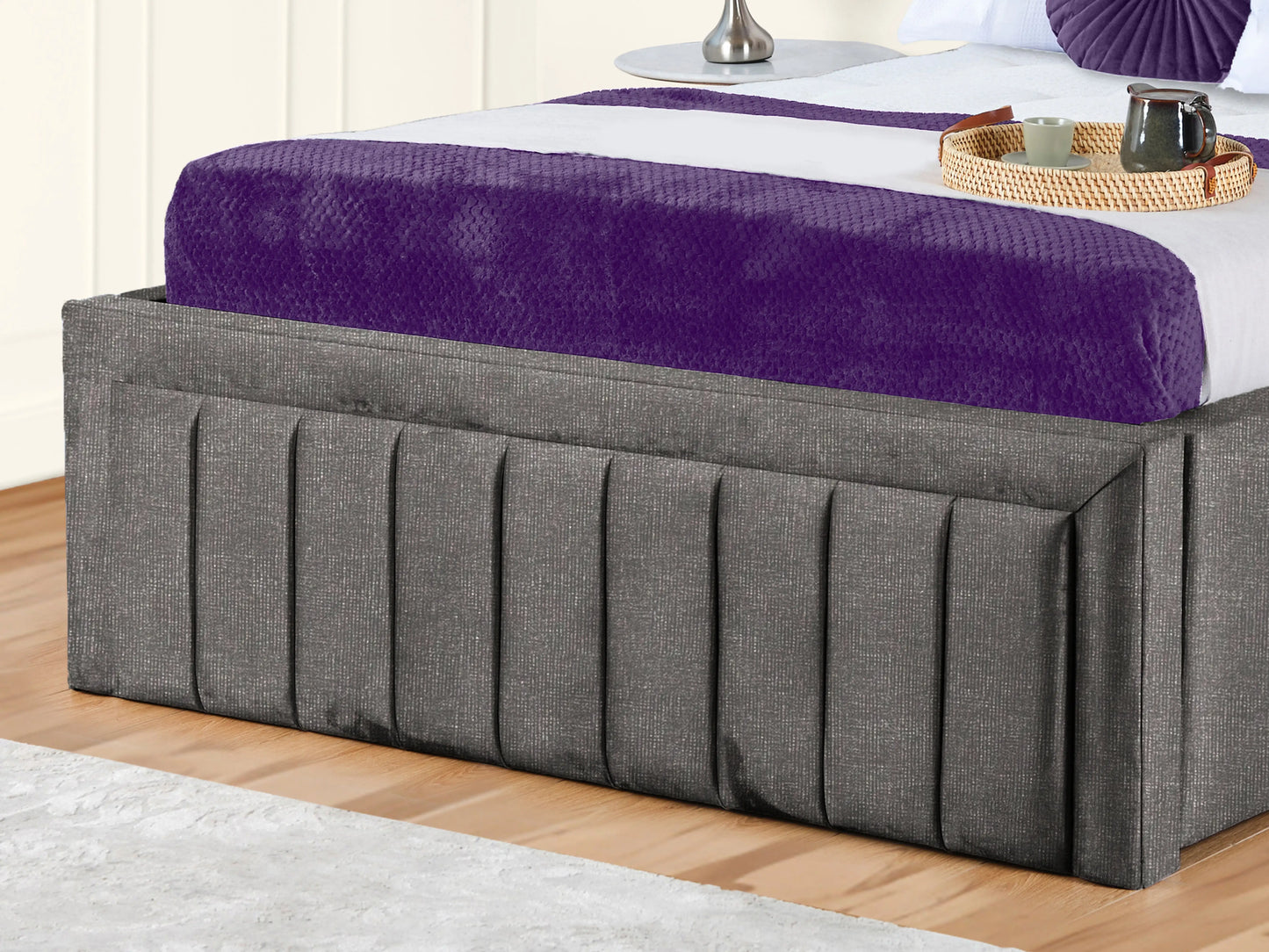 Grand panel Upholstered bed