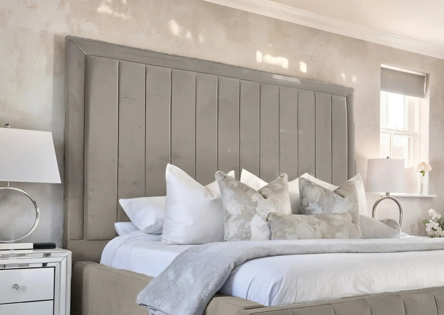 Geneva lined Upholstered Bed