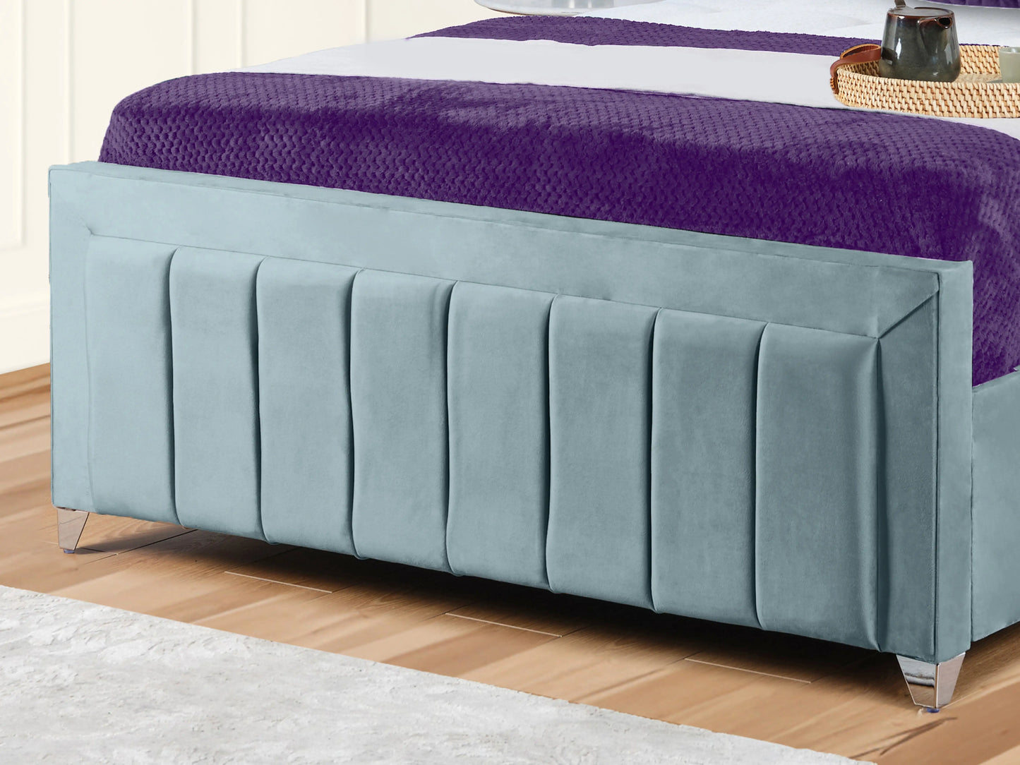 Sierra upholstered Bed