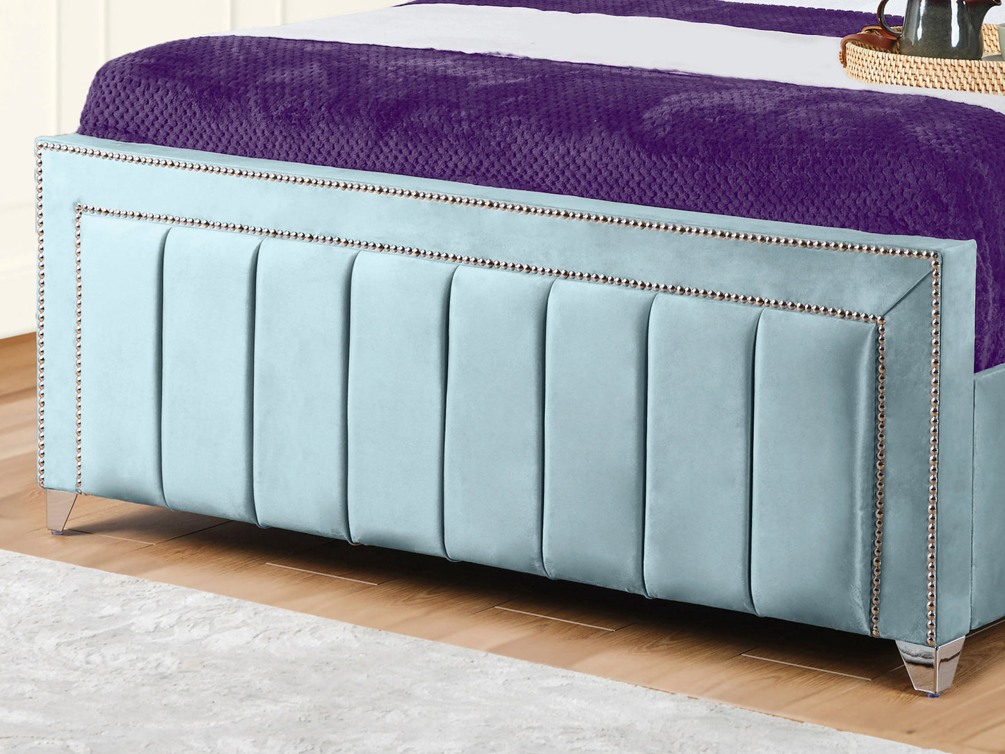 Serena Upholstered bed