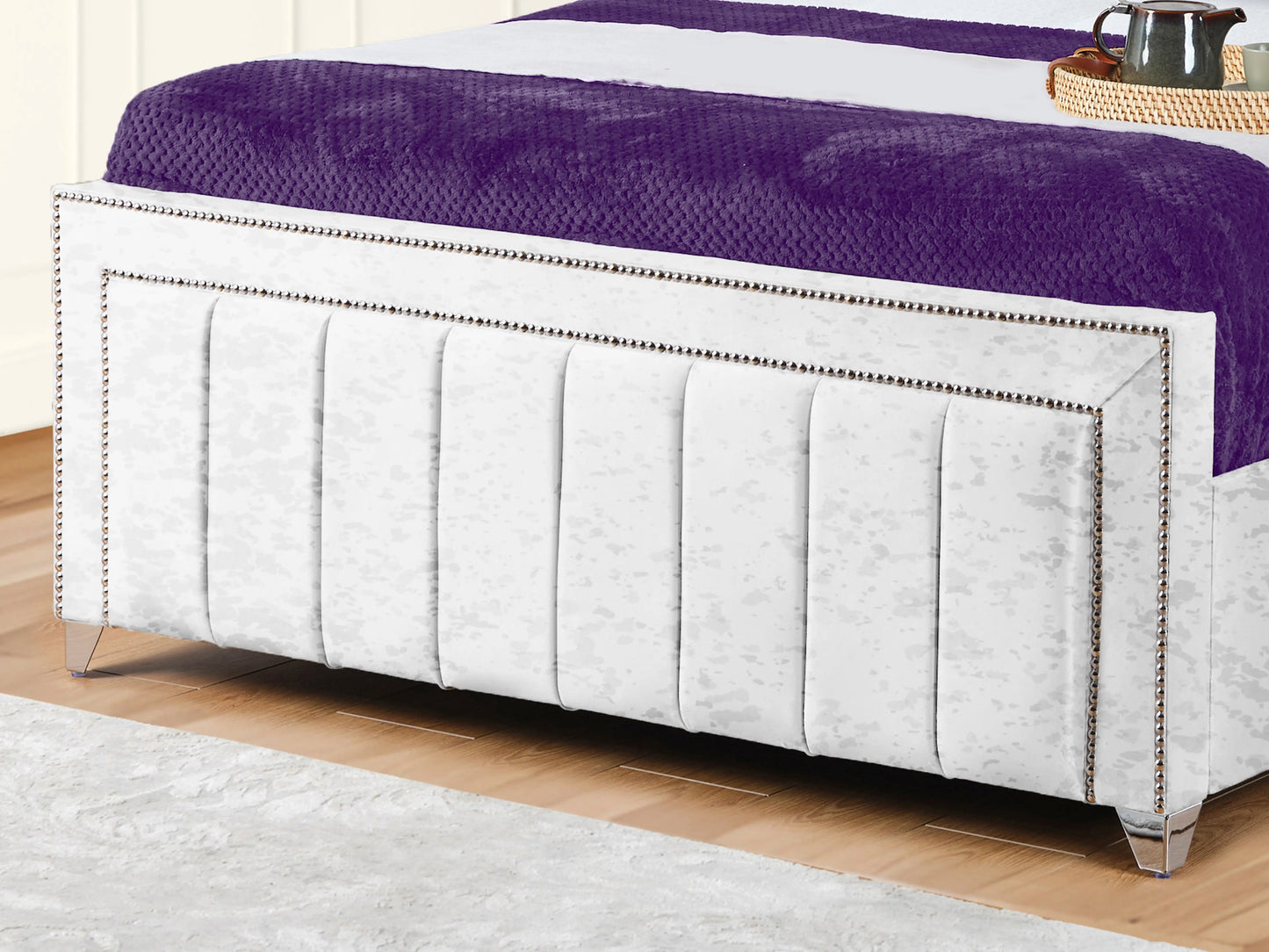 Serena Upholstered bed