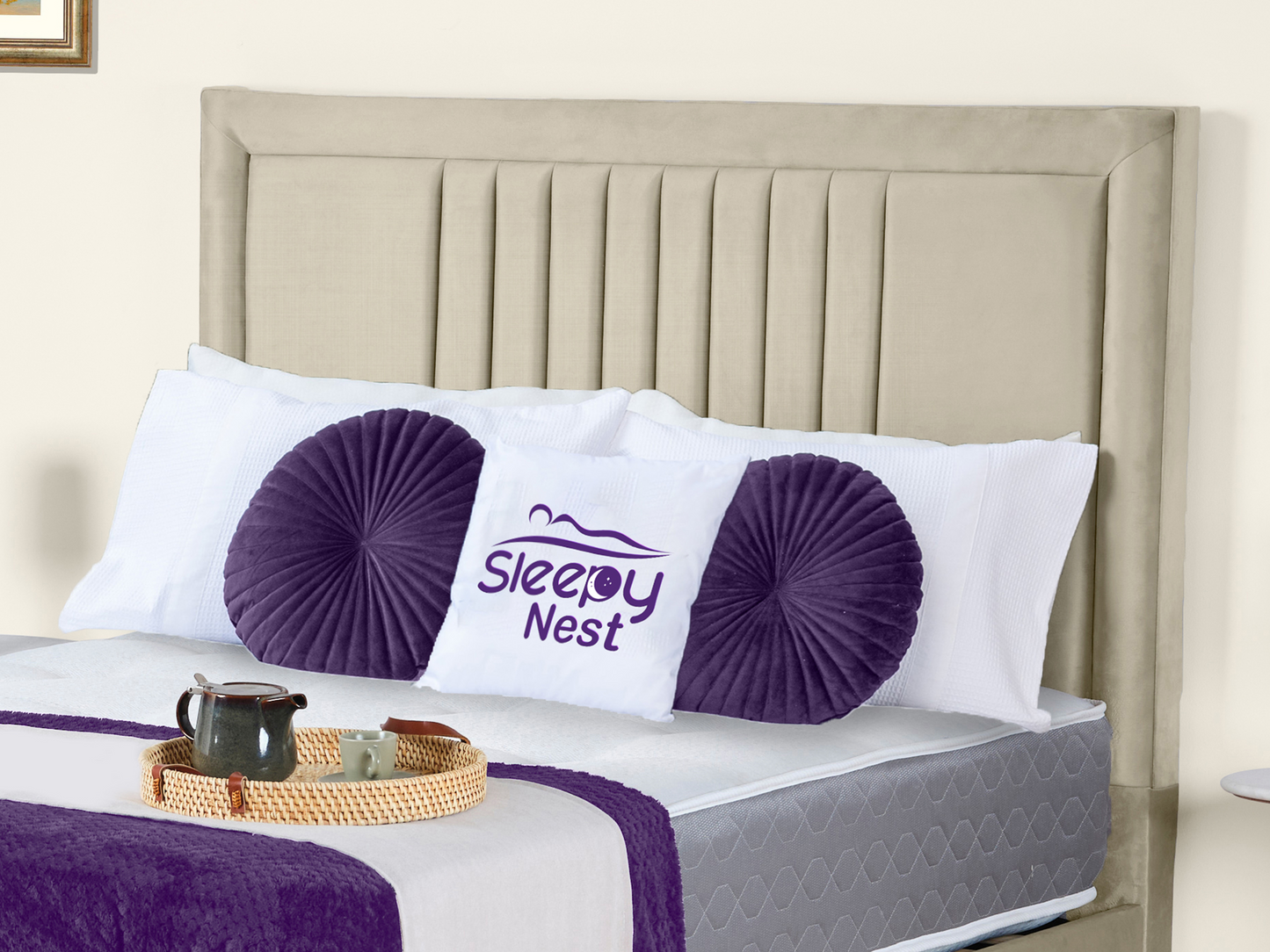 Cannas upholstered bed