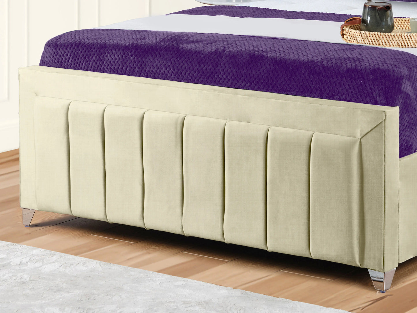 Sierra upholstered Bed