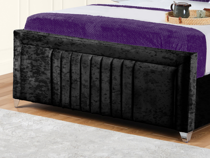 Cannas upholstered bed