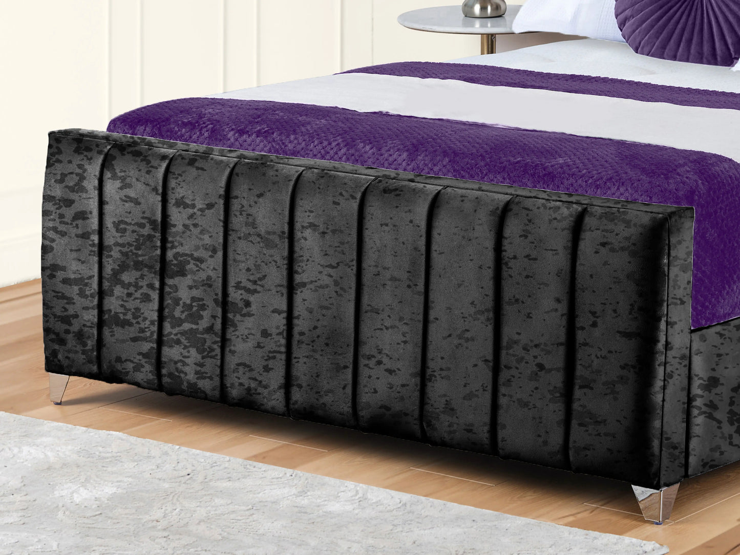 Lisburn Upholstered bed
