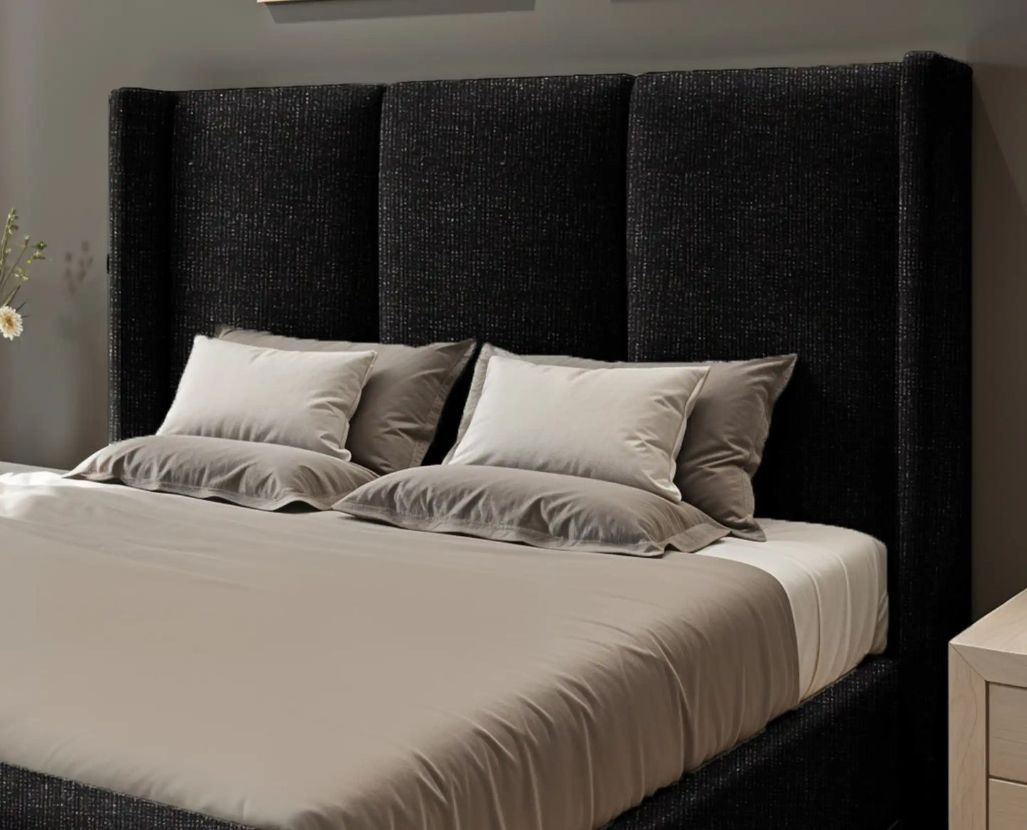 Miami winged Upholstered Bed
