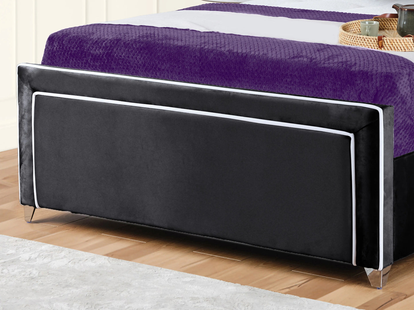 Ariana Upholstered Bed