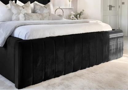 Geneva lined Upholstered Bed
