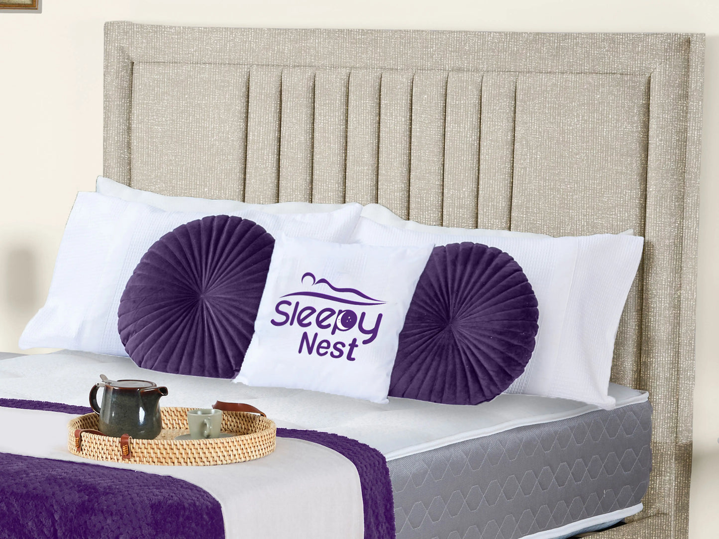 Cannas upholstered bed