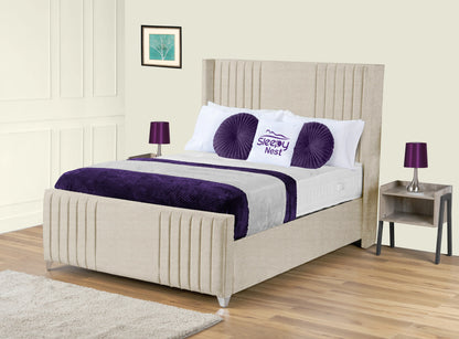 Elise lined winged Upholstered Bed