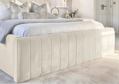 Geneva lined Upholstered Bed