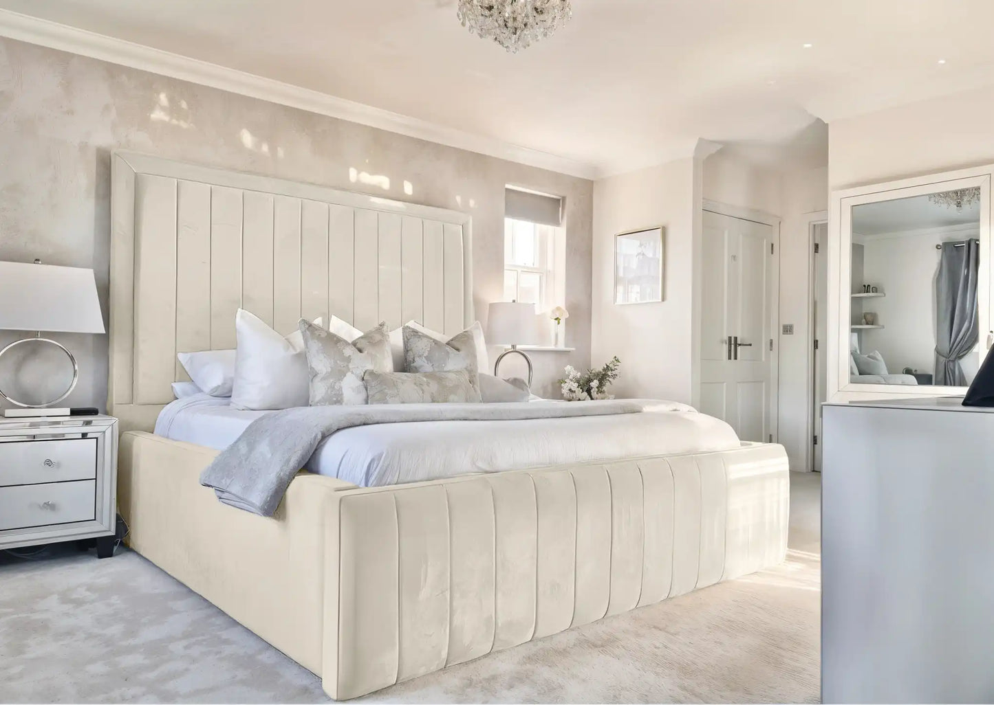 Geneva lined Upholstered Bed
