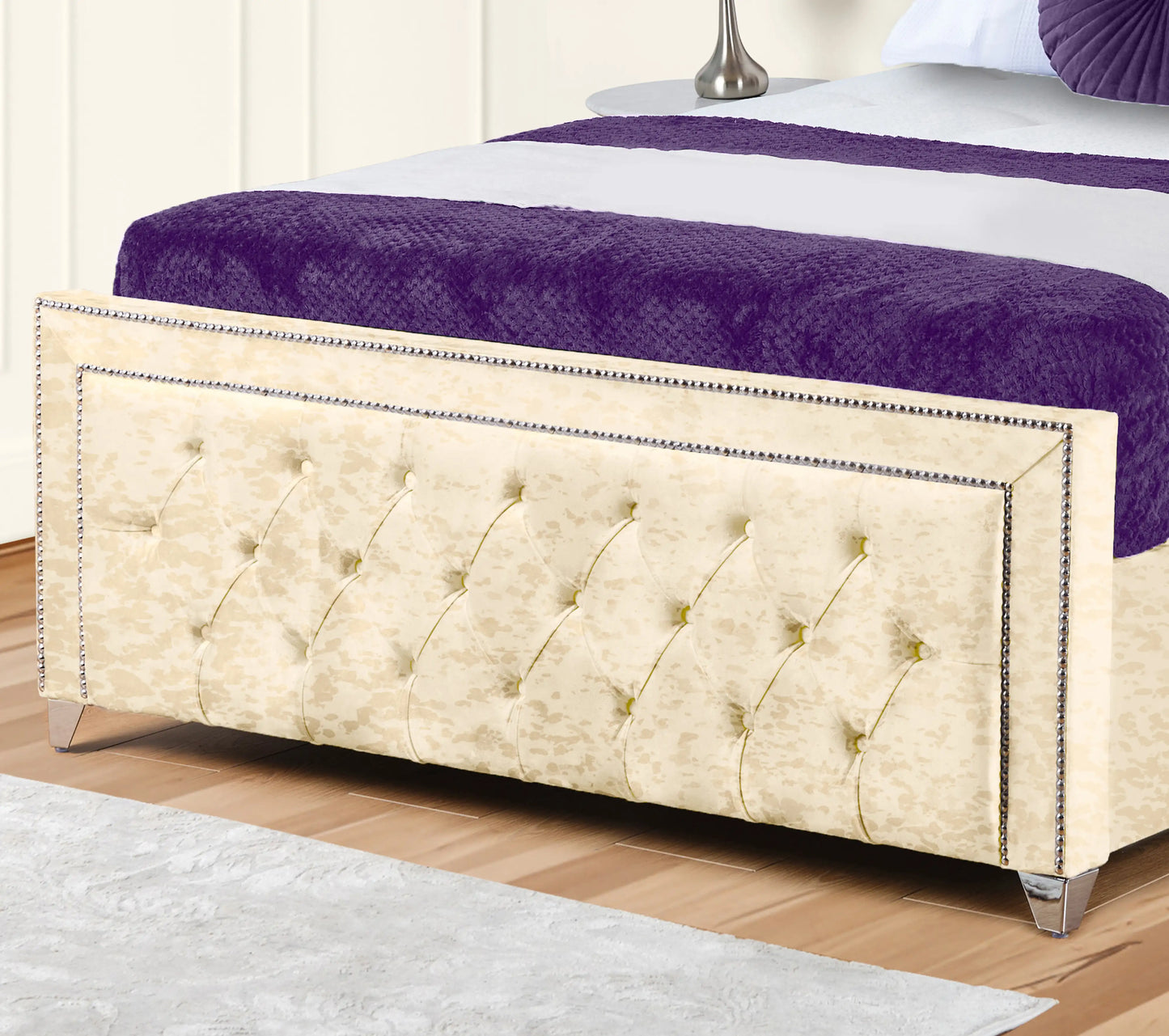 Hamilton Upholstered Bed