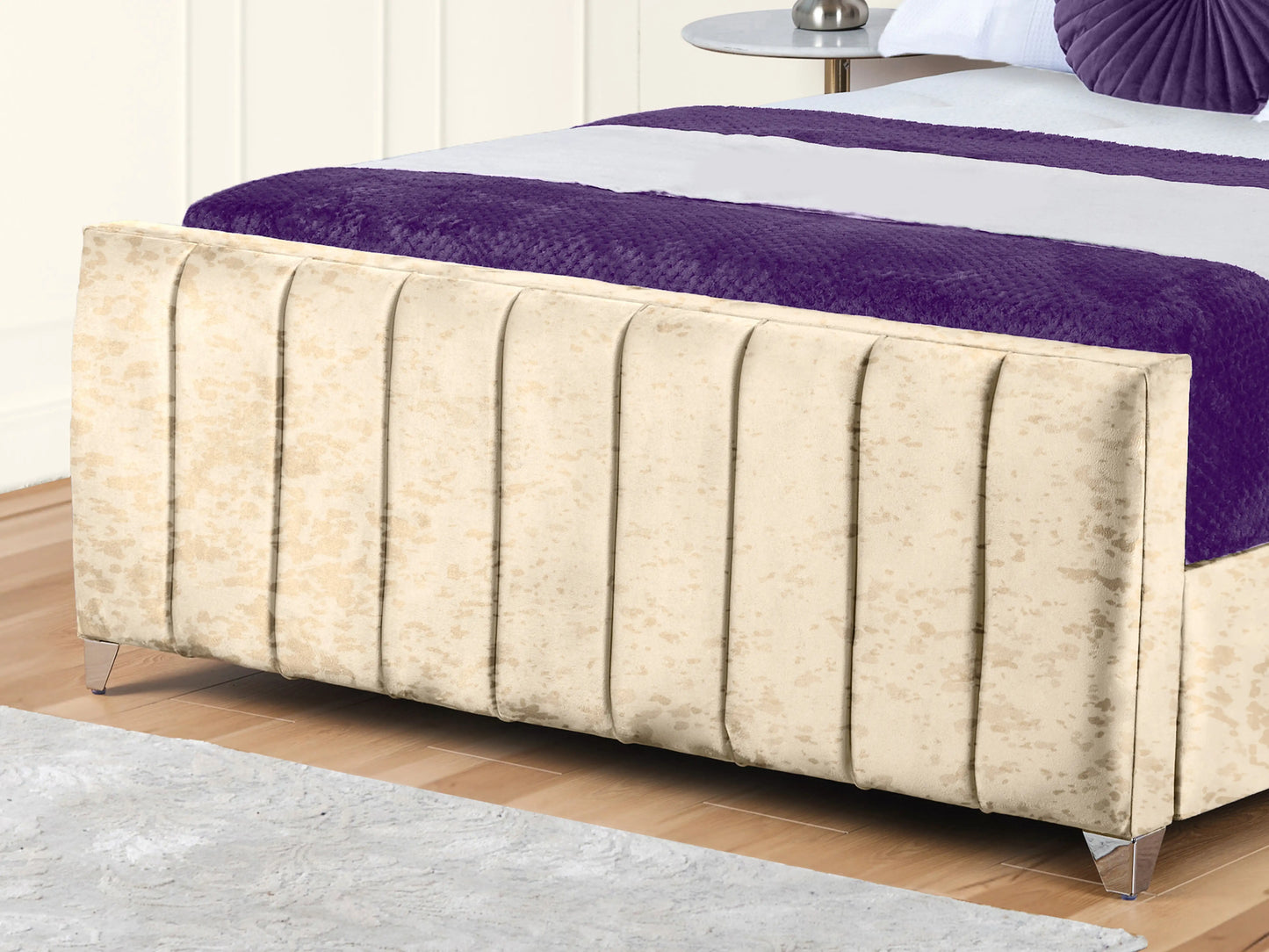 Lisburn Upholstered bed