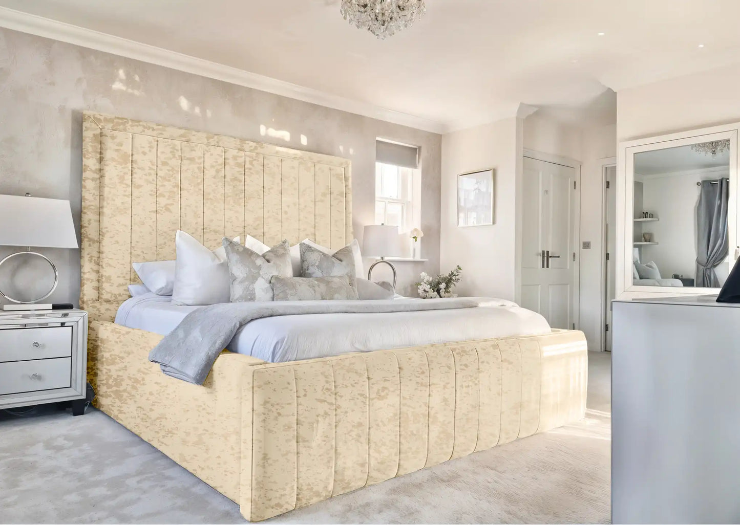 Geneva lined Upholstered Bed