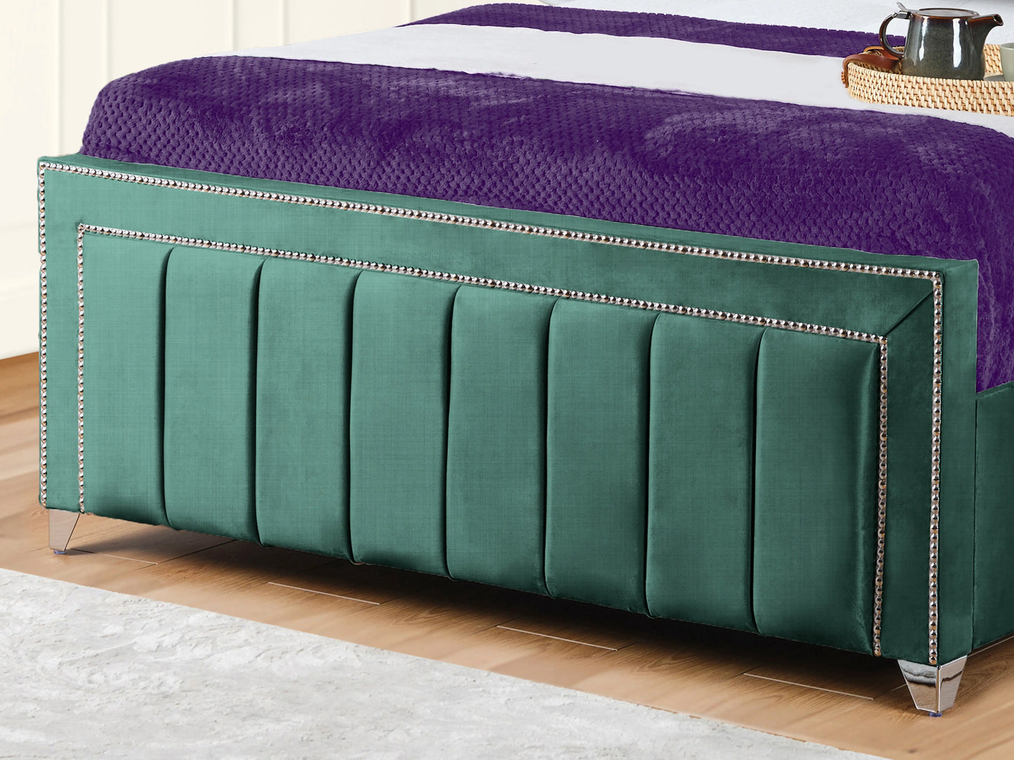 Serena Upholstered bed