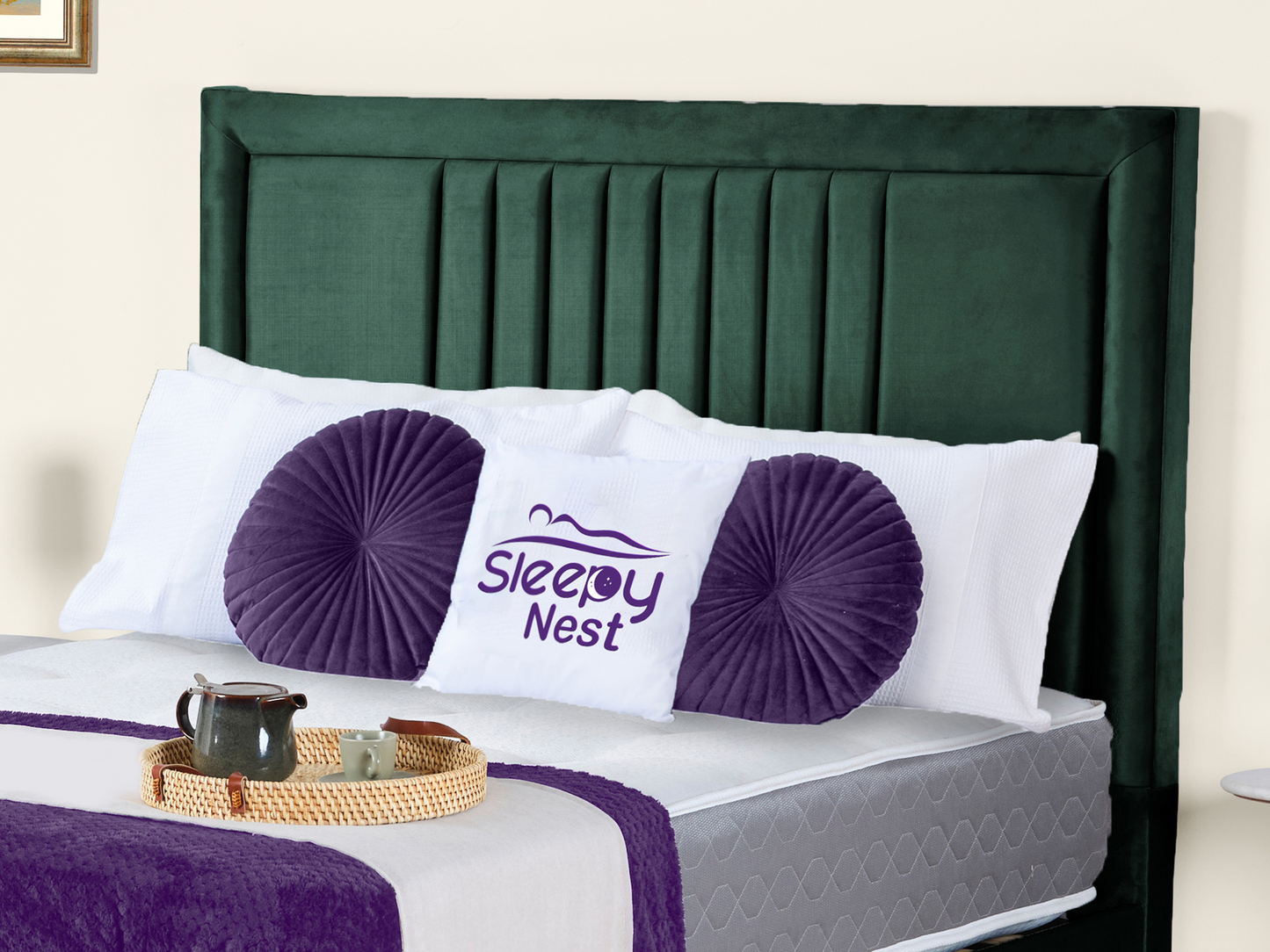 Cannas upholstered bed