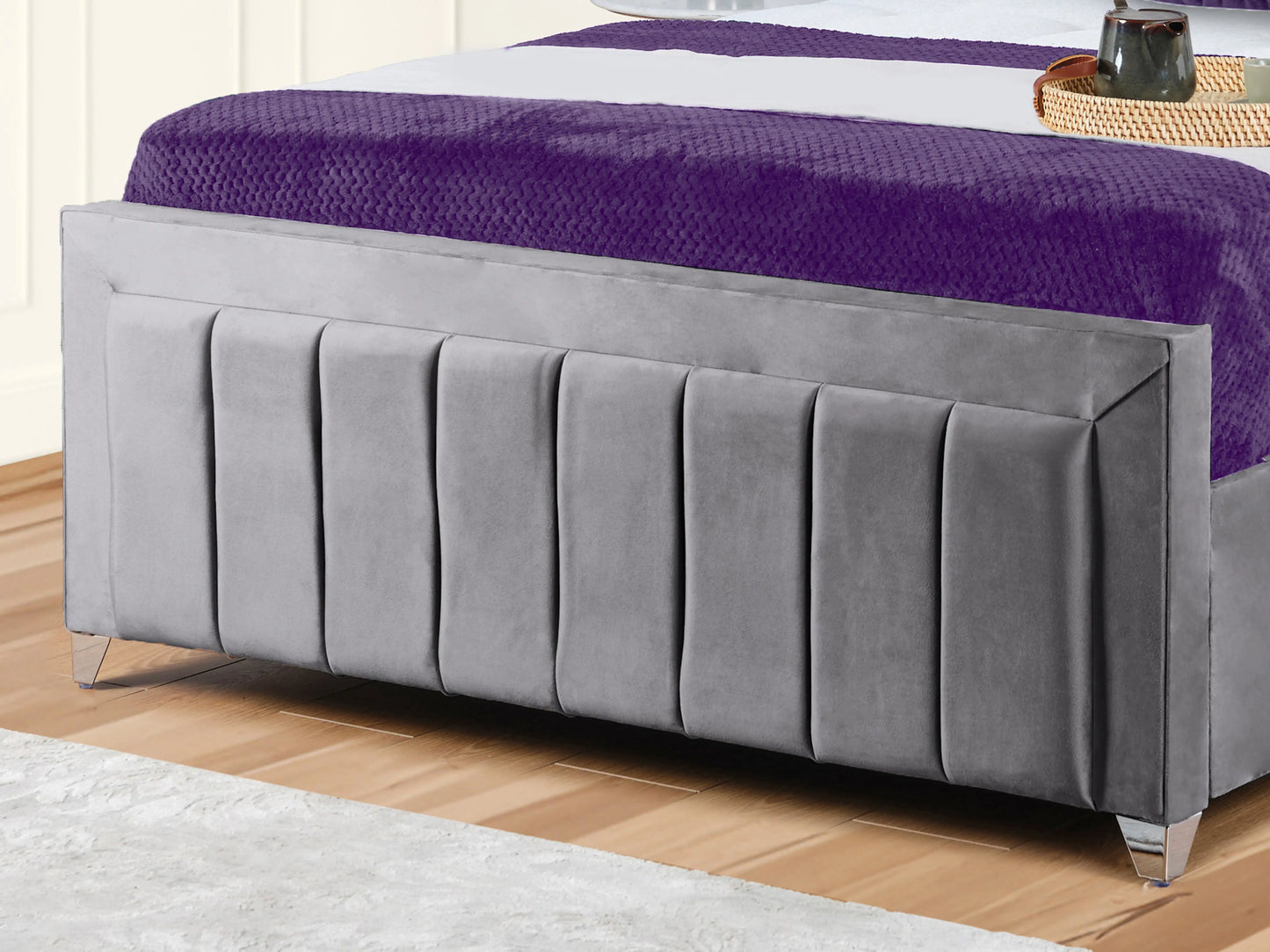 Sierra upholstered Bed