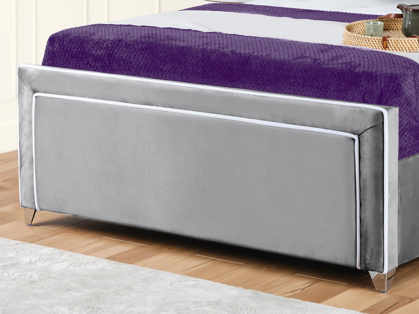 Ariana Upholstered Bed