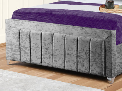 Sierra upholstered Bed