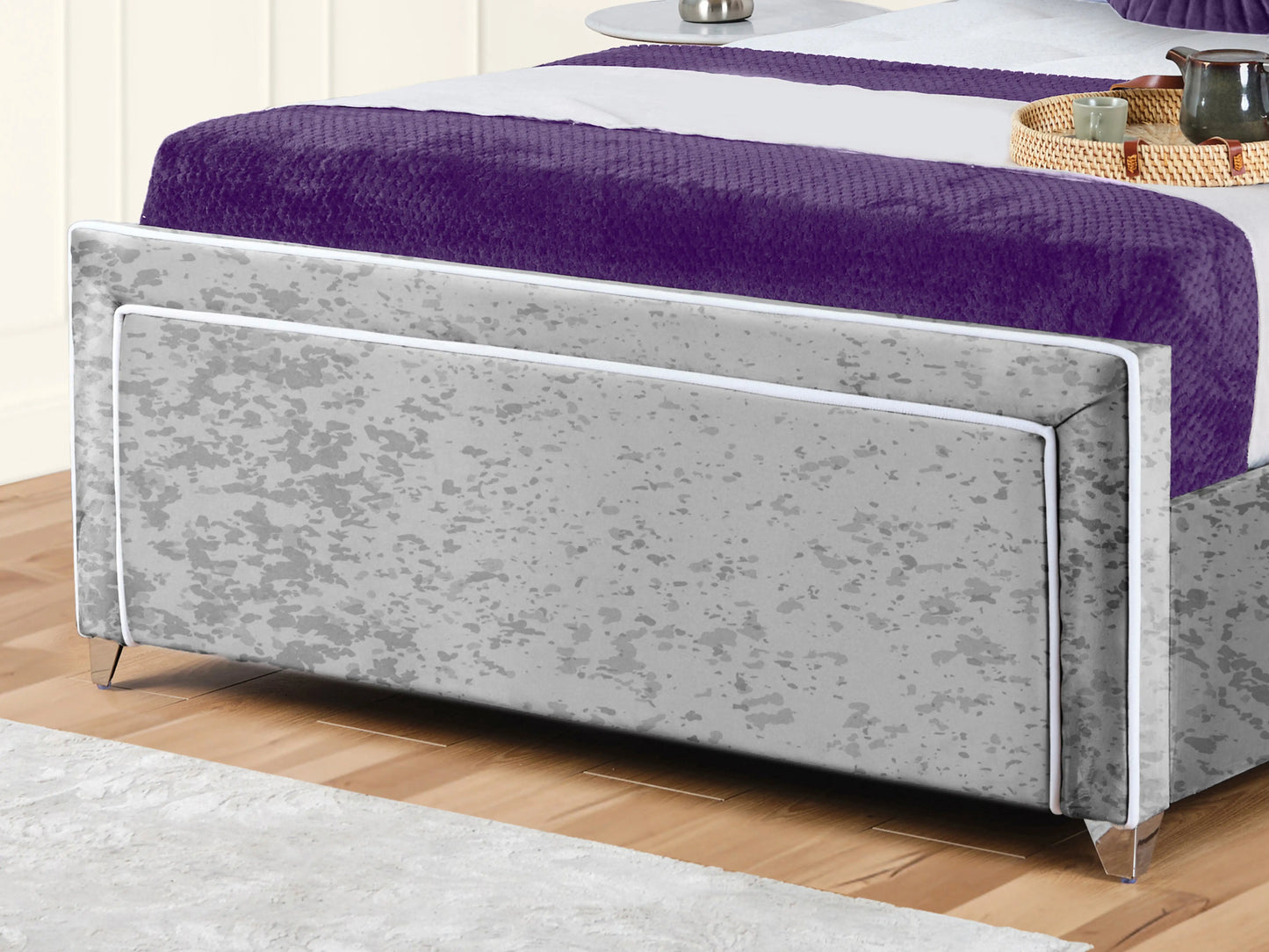 Ariana Upholstered Bed