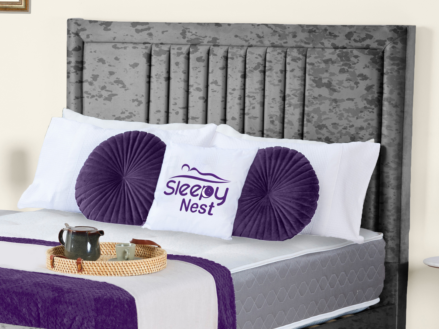 Cannas upholstered bed