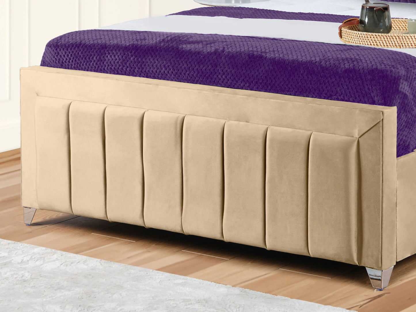 Sierra upholstered Bed