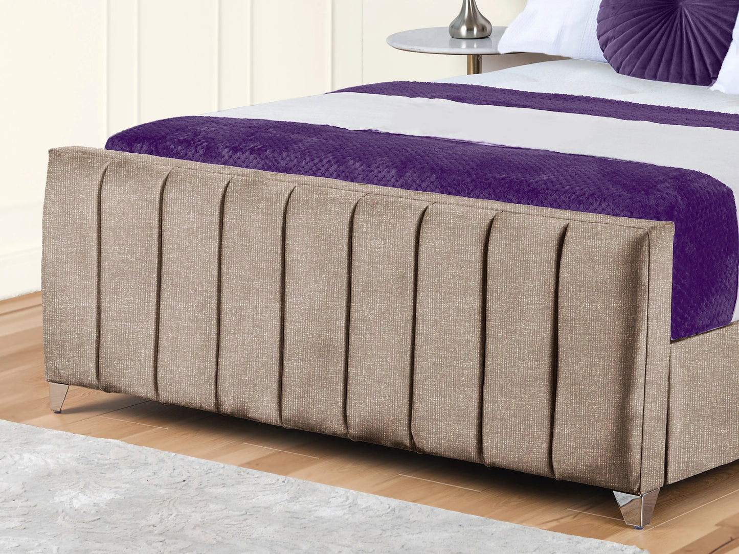 Lisburn Upholstered bed