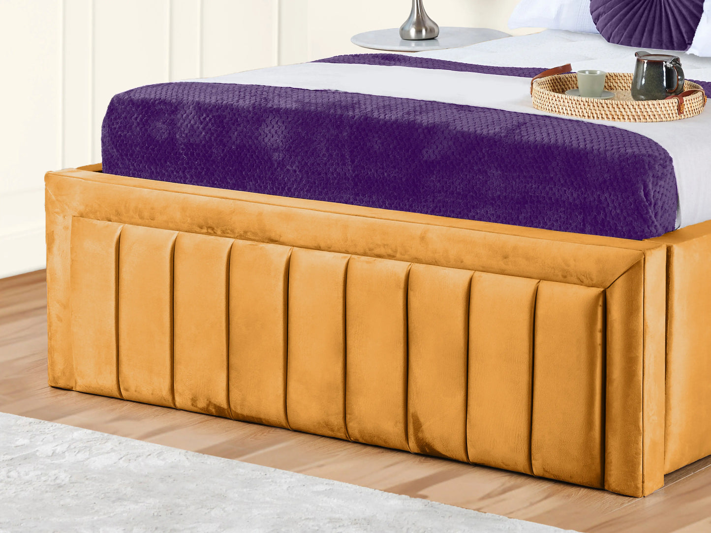 Grand panel Upholstered bed