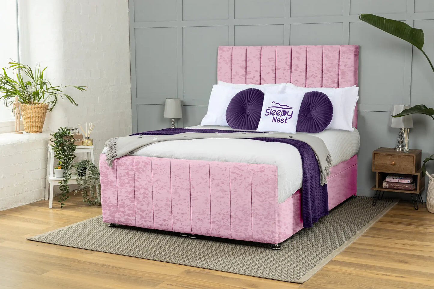 Venetian Ottoman Bed