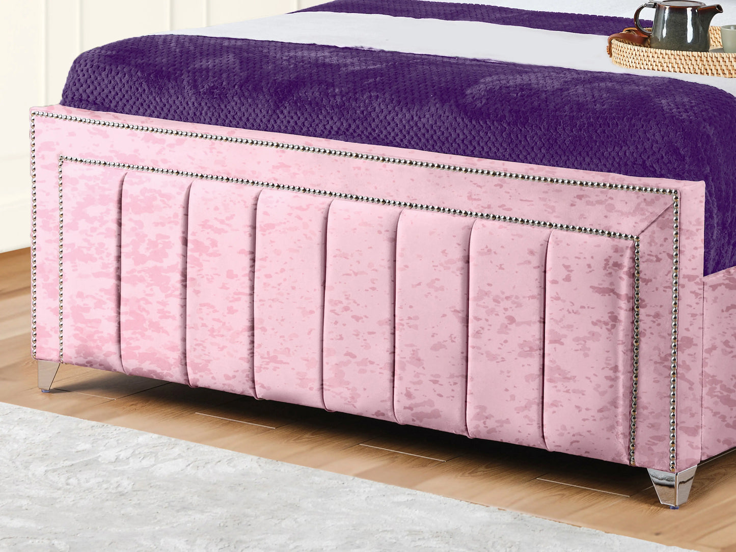 Serena Upholstered bed