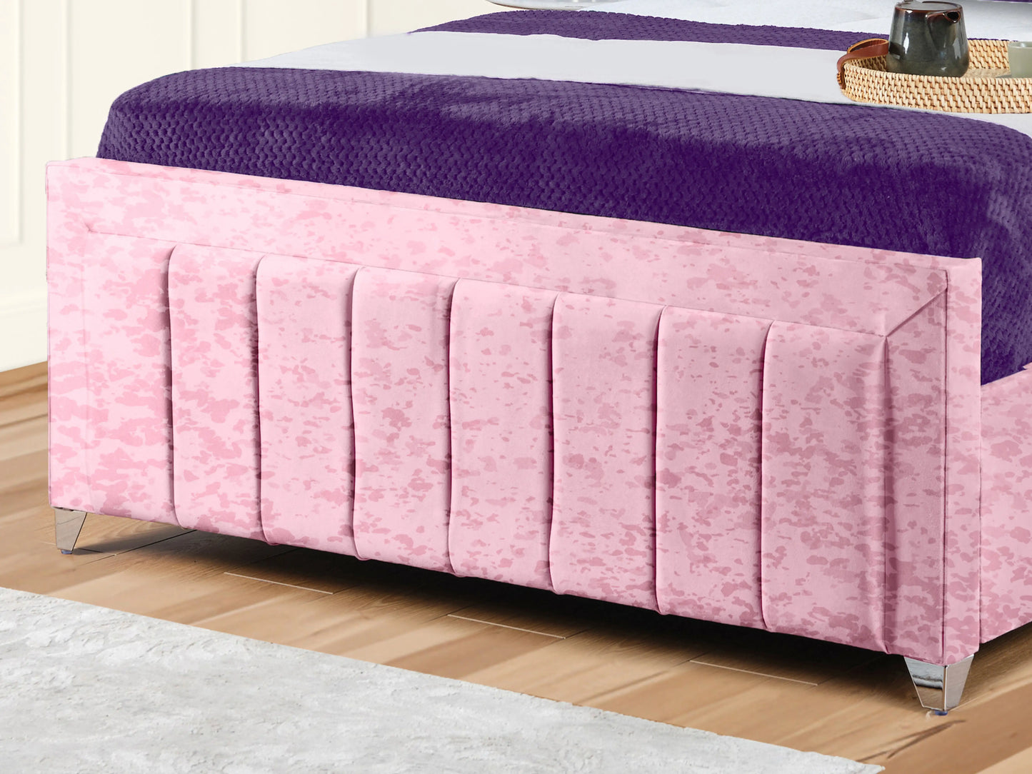 Sierra upholstered Bed