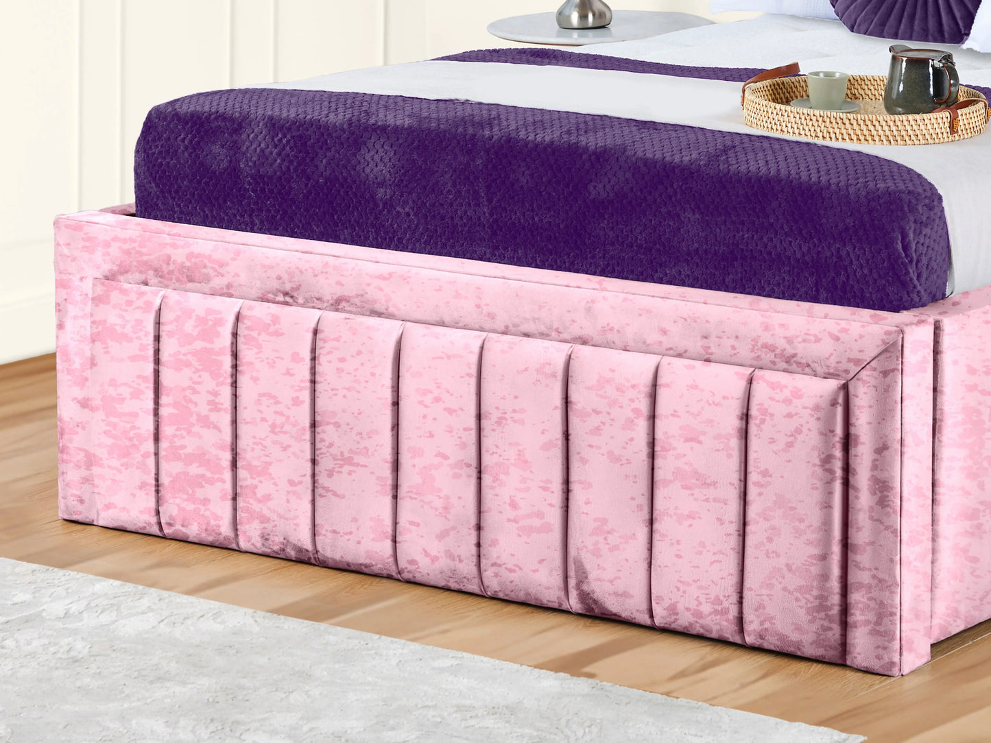 Grand panel Upholstered bed