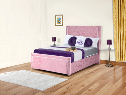 Ariana Upholstered Bed