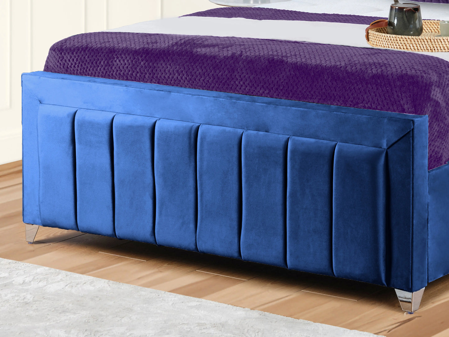 Sierra upholstered Bed