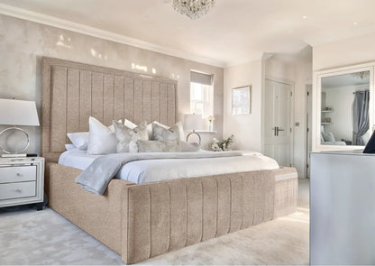 Geneva lined Upholstered Bed