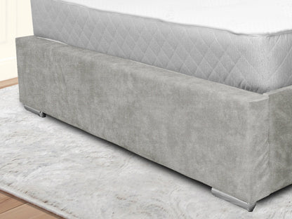 Winchester Upholstered Bed