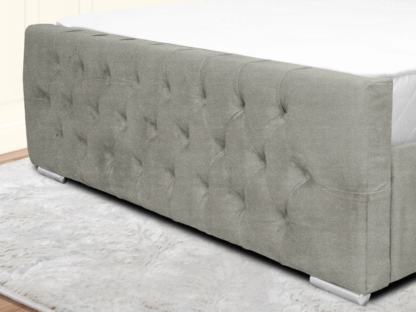 Kendall Winged Upholstered Bed