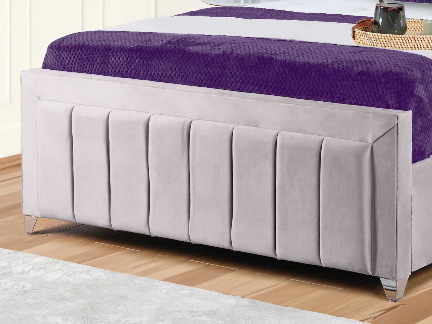 Sierra upholstered Bed