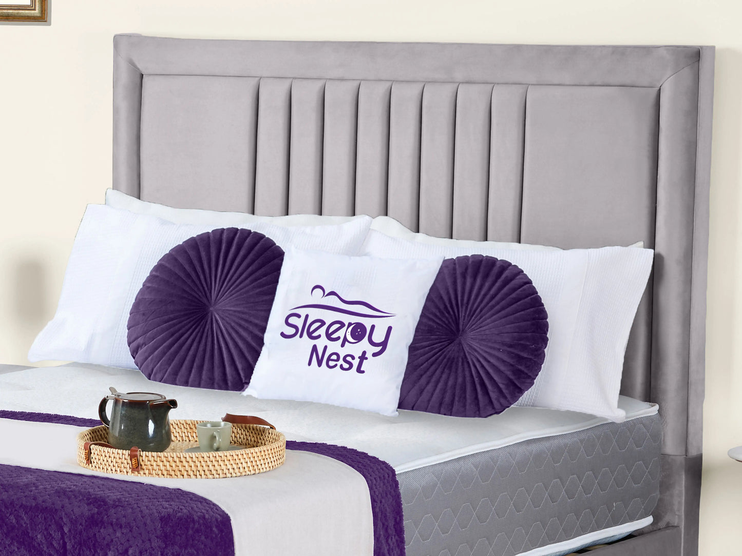 Cannas upholstered bed